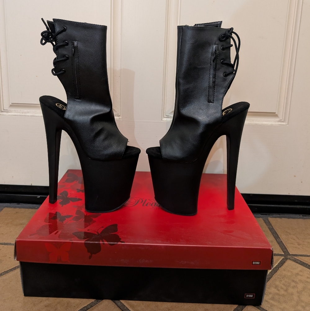 NIB 8" Pleaser Xtreme-1018 Faux Leather Pole Dance Boot